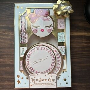 Too Faced Let It Snow, Girl! Eyeshadow Bronzer Face Palette Holiday Gift Set NEW